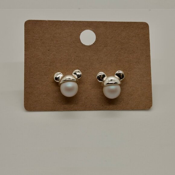 Disney Mickey Mouse Pearl Stud Earrings – Silver Tone – Classic & Adorable! - Picture 1 of 4